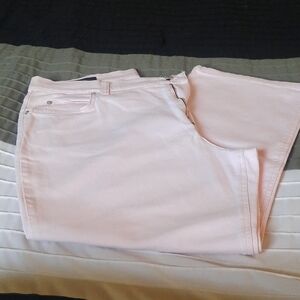 Women's Light Pink Capri
